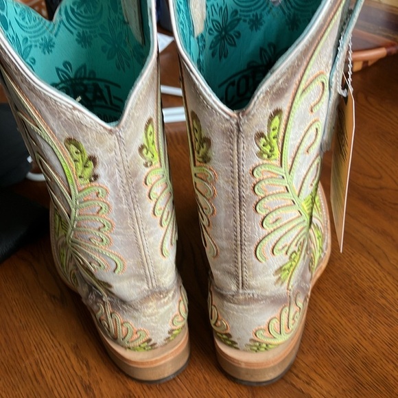 Corral neon green studded Size 6.5 C3967 - Picture 8 of 9